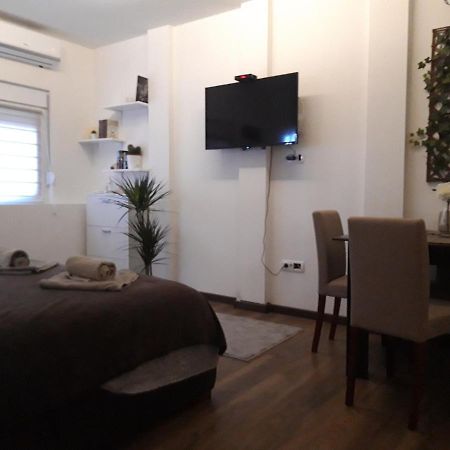 Vilovski Belgrade Extérieur photo